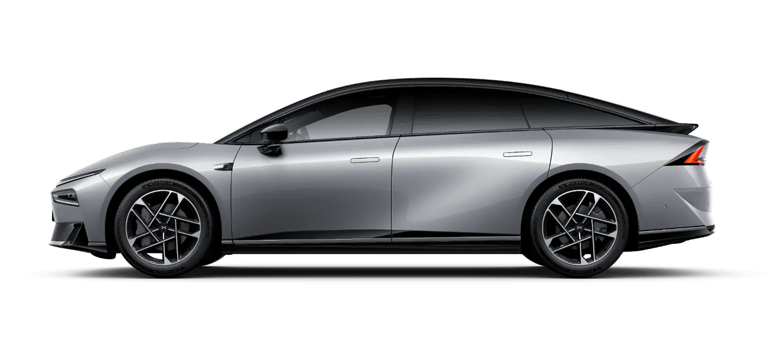 XPENG P7+ — Էլեկտրական սեդան՝ ընդարձակ սրահով