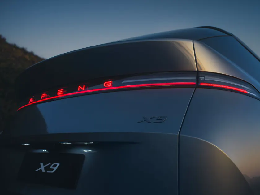 XPENG X9 — Յոթատեղանի էլեկտրական MPV — 3